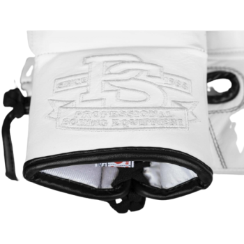 PRO CLASSIC Boxing gloves for competition - white